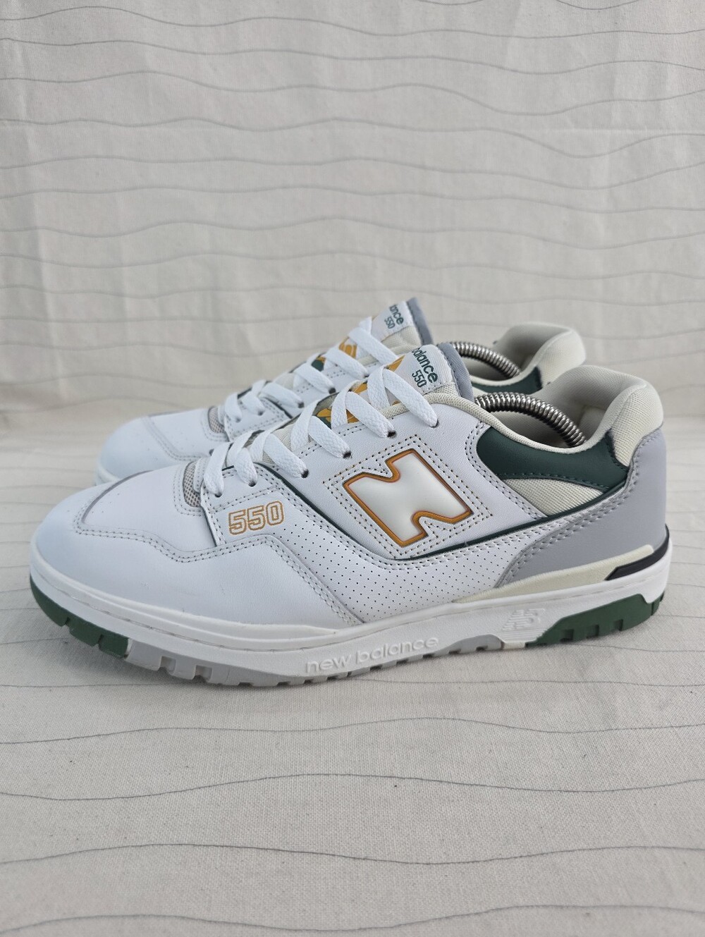 New Balance Mens 550 Nightwatch Pine Green/White Retro Sneakers BB550PWC Sz 10D - Picture 2 of 13